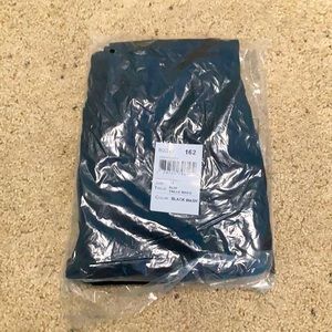 I am selling black jeans from place the children’s Place.